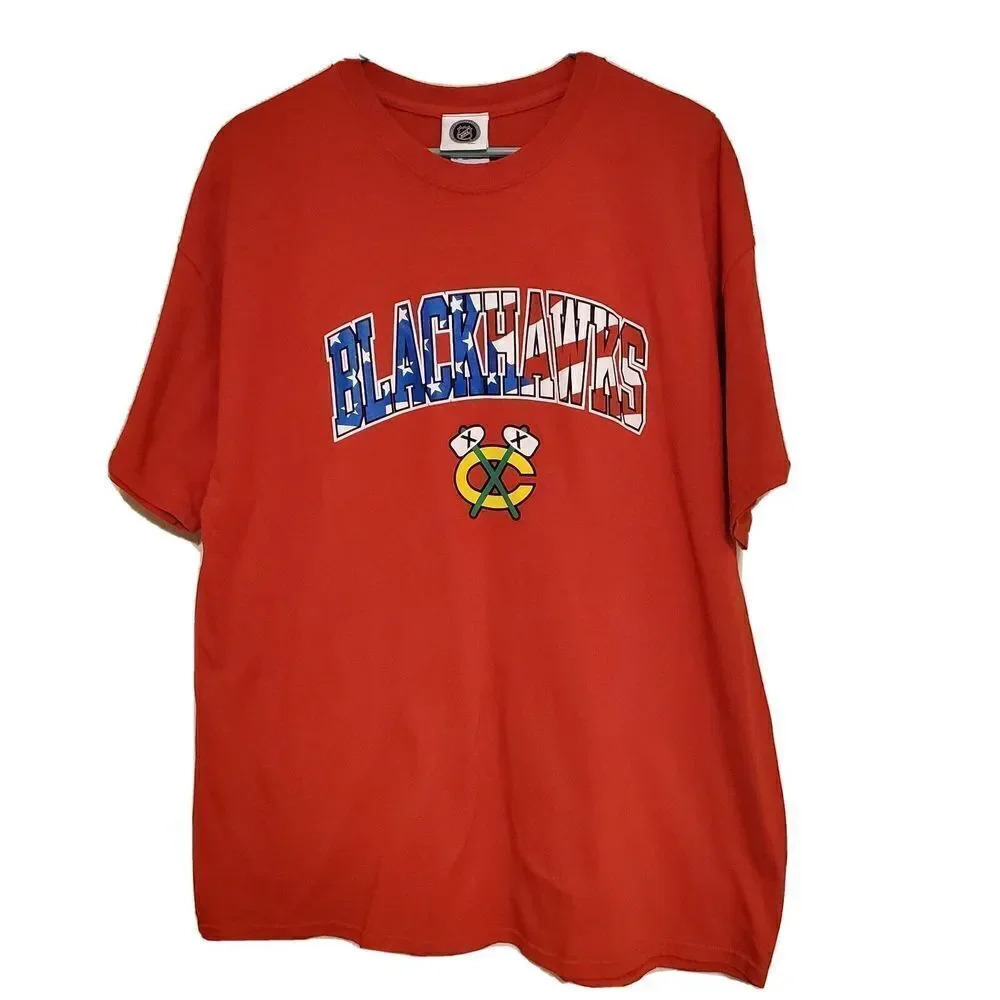 NHL Tshirt Chicago Black Hawks Hockey Mens Xlarge Red Cotton Short Sleeve Sport